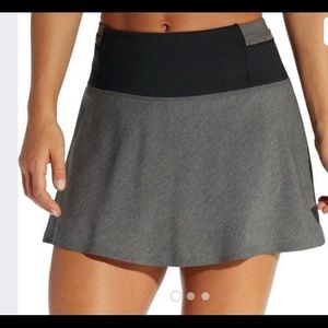 Calia by Carrie Underwood golf skirt